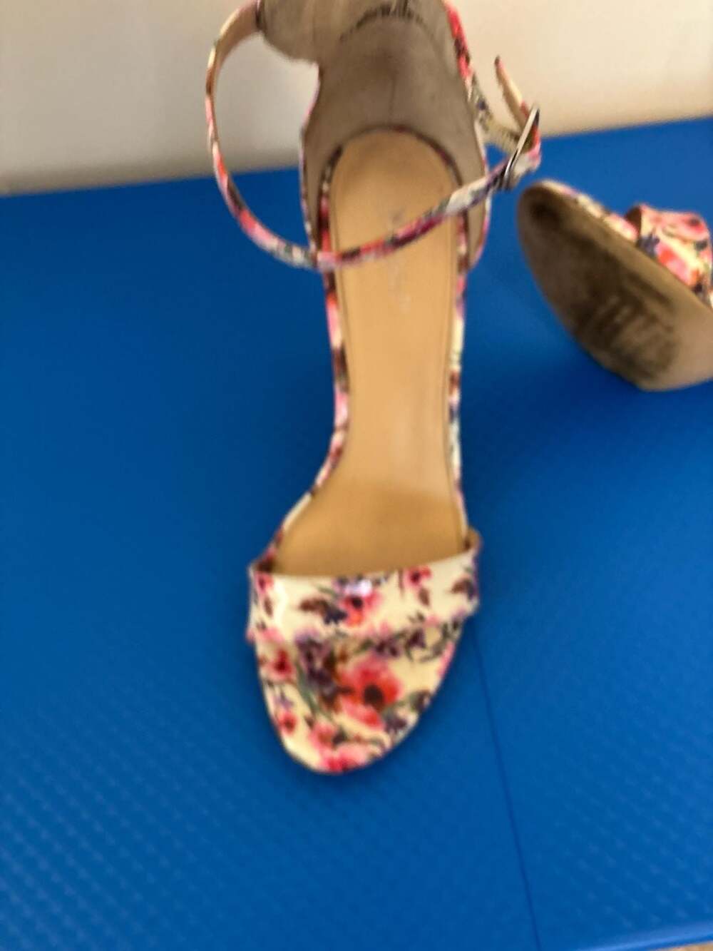 Xappeal Angelina Floral Ankle Strap Heeled Sandals Size 9.5 - Picture 8 of 11
